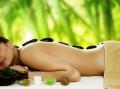 Massage relaxant pierres chaudes